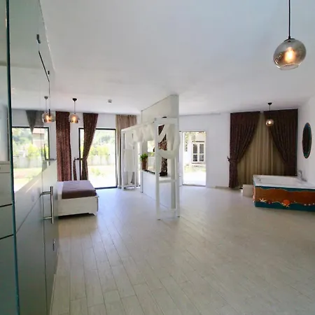 Z Exclusive Hotel&villas 2*