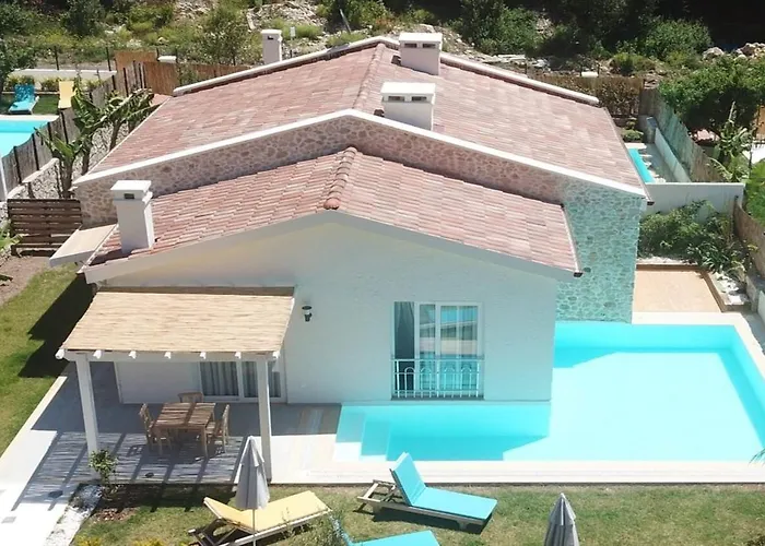 Z Exclusive And Hotell 3*