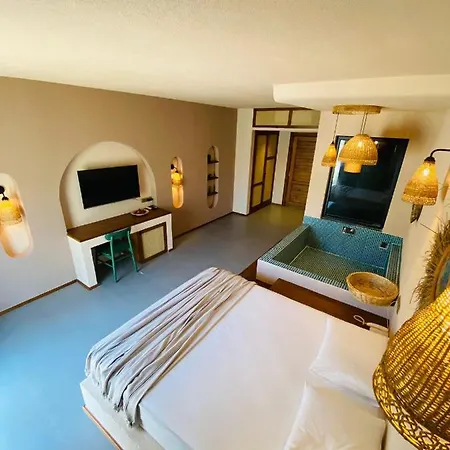 Z Exclusive And 厄吕代尼兹